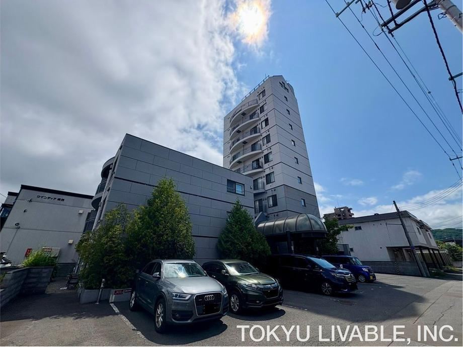 2LDK apartment in Chuo Ward, Sapporo, Hokkaido - Photo 1
