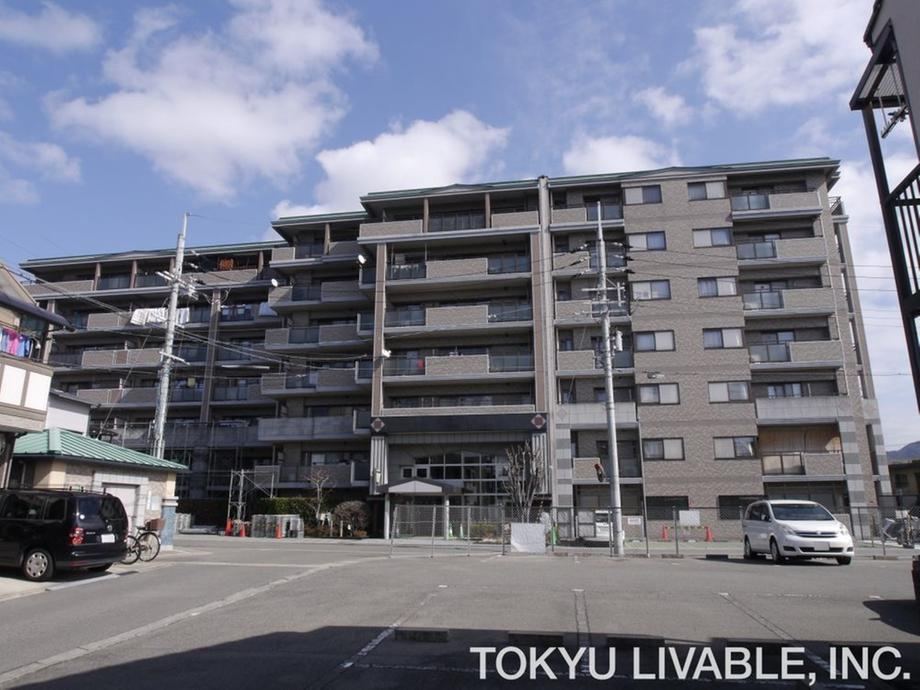 4LDK apartment in Fushimi Ward, Kyoto - Photo 1