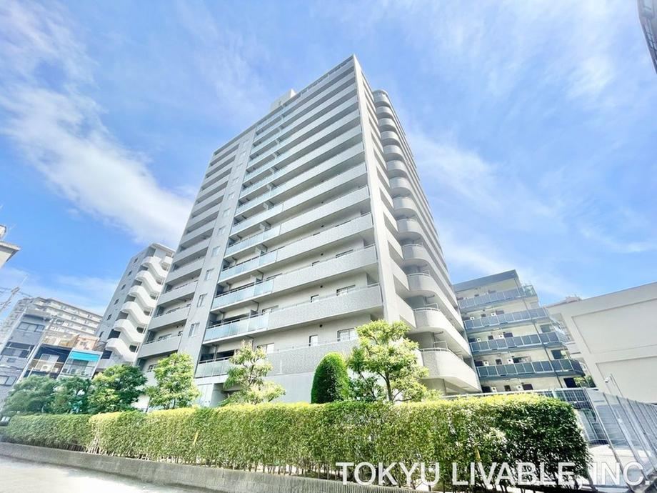 3LDK apartment in Nishi Ward, Osaka - Photo 1