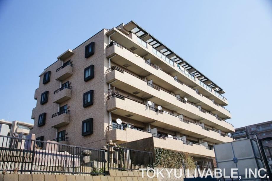3LDK apartment in Totsuka Ward, Yokohama, Kanagawa - Photo 1