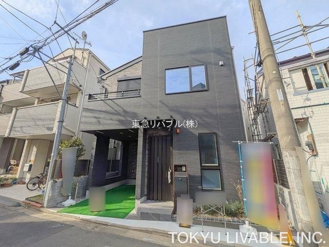 3LDK+S house in Itabashi Ward, Tokyo - Photo 1