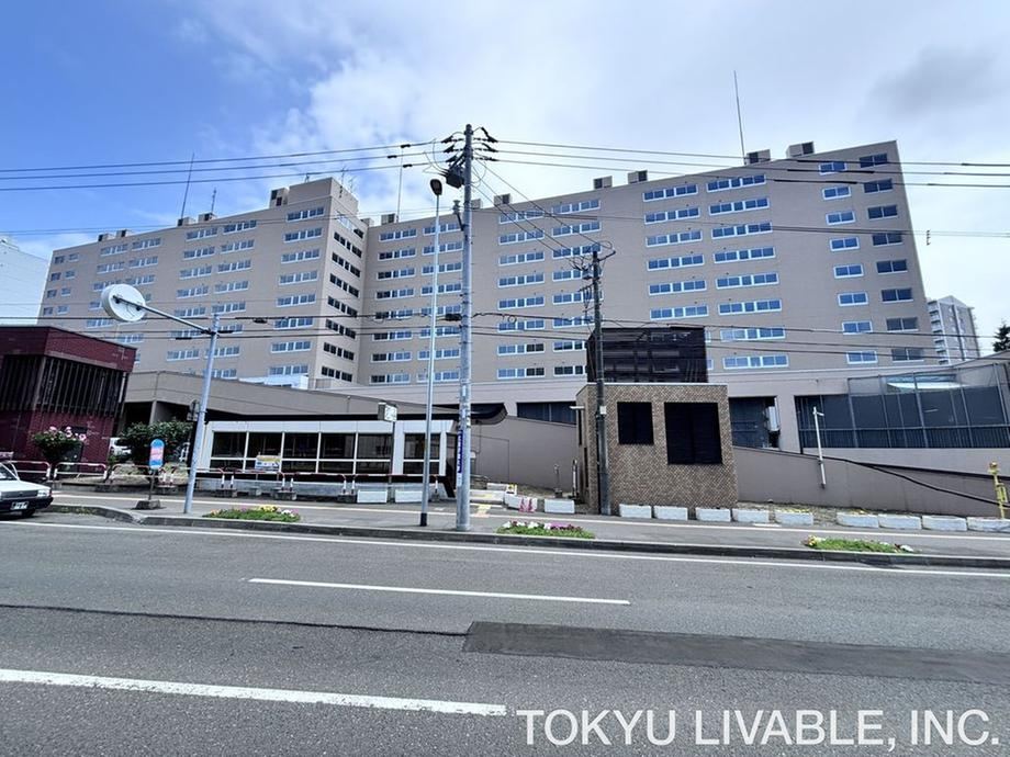 3LDK apartment in Atsubetsu Ward, Sapporo, Hokkaido - Photo 1