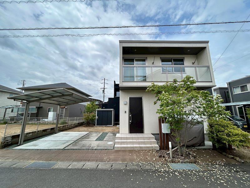 2LDK house in Niihama, Ehime - Photo 1