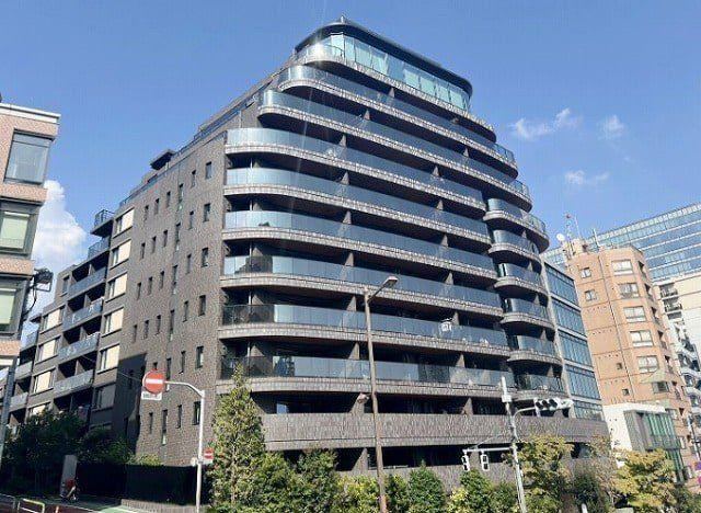 2LDK+S apartment in Bunkyo Ward, Tokyo - Photo 1
