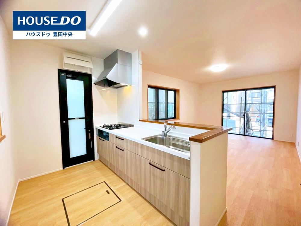 5LDK house in Toyota, Aichi - Photo 1