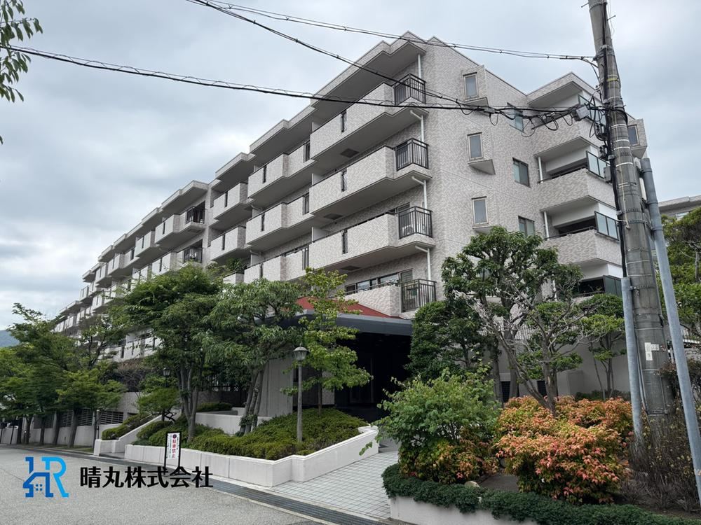 3LDK apartment in Ashiya, Hyogo - Photo 1
