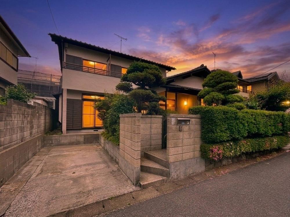 4LDK house in Wakaba Ward, Chiba - Photo 1