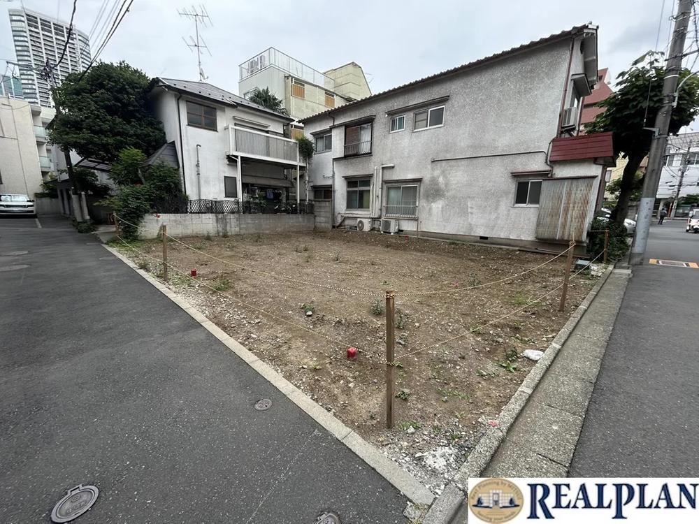 106 m² land in Minato Ward, Tokyo - Photo 1
