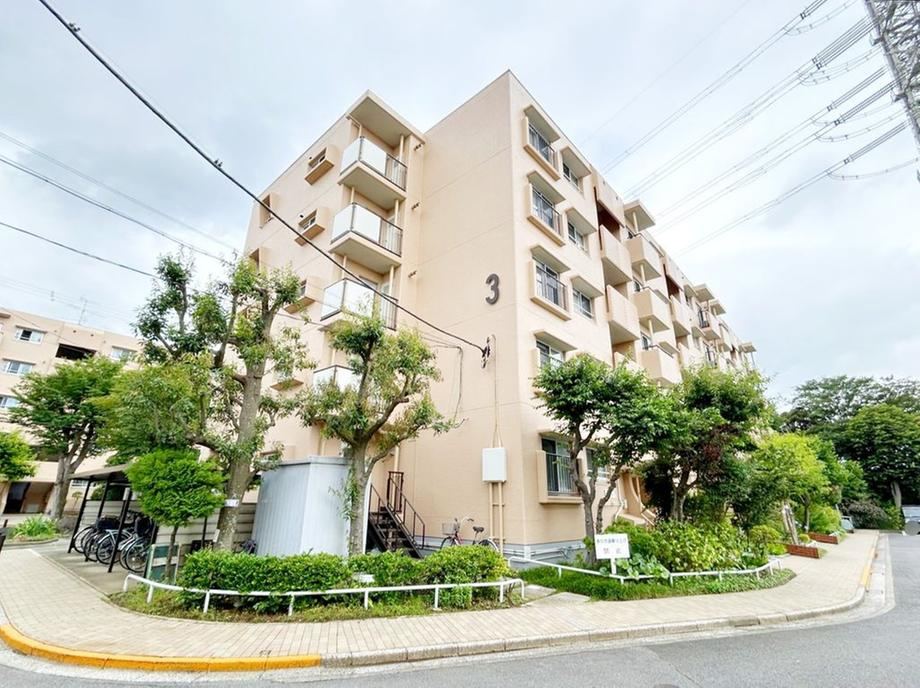 2LDK apartment in Funabashi, Chiba - Photo 1