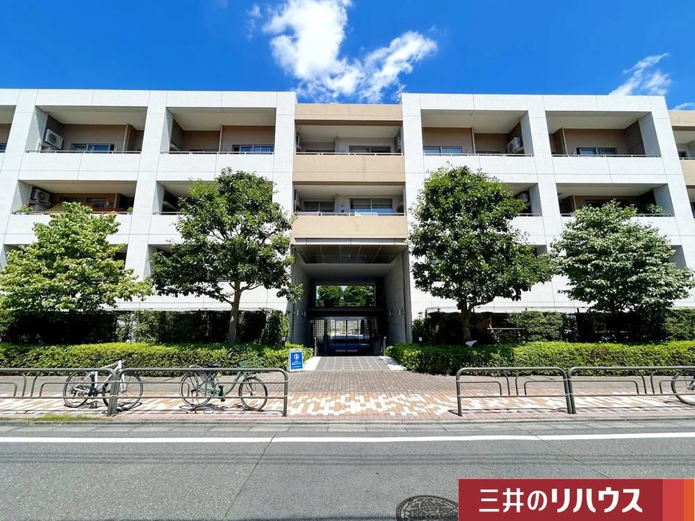 3LDK apartment in Suginami Ward, Tokyo - Photo 1