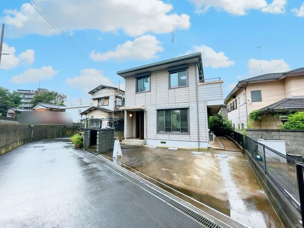 4LDK house in Toride, Ibaraki - Photo 1