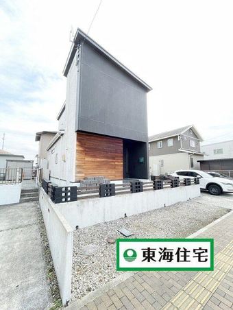 house in Toda District