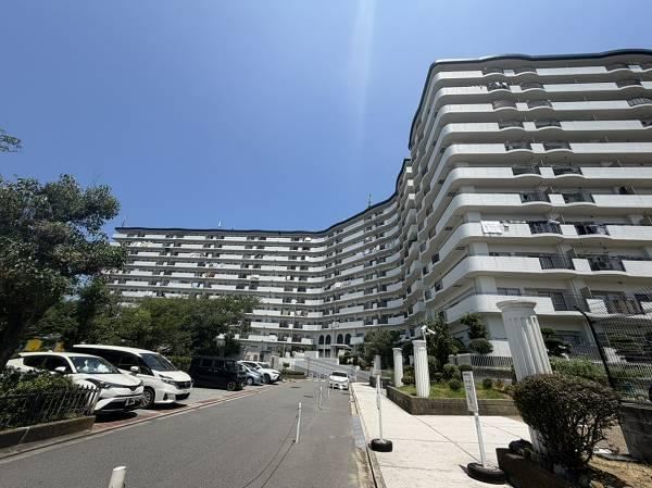3LDK apartment in Izumi, Osaka - Photo 1