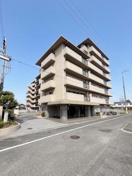 3LDK apartment in Izumisano, Osaka - Photo 1
