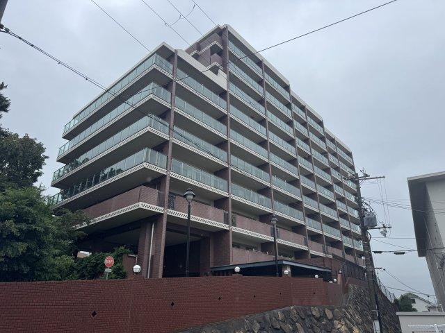 3LDK apartment in Tarumi Ward, Kobe, Hyogo - Photo 1