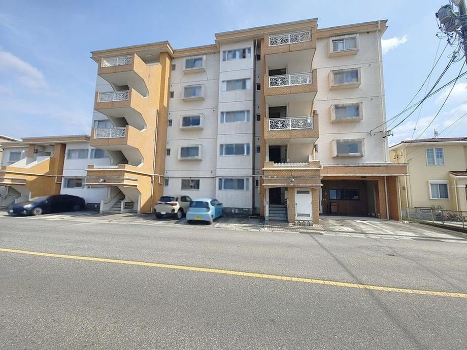 2DK apartment in Toyota, Aichi - Photo 1