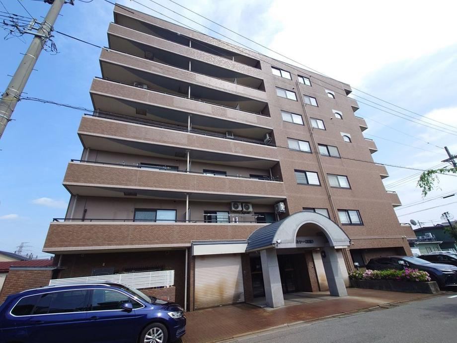 3LDK apartment in Fukui, Fukui - Photo 1