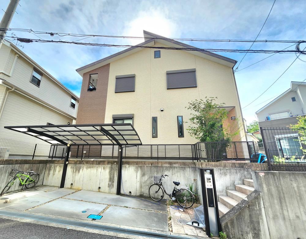 2LDK+S house in Toyonaka, Osaka - Photo 1