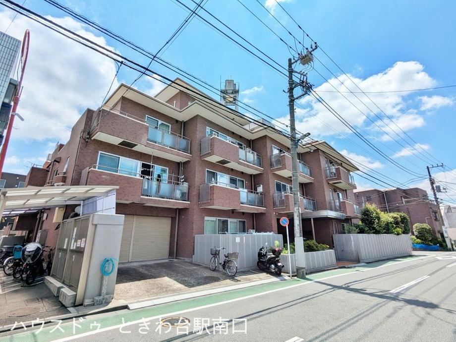 2LDK apartment in Itabashi Ward, Tokyo - Photo 1