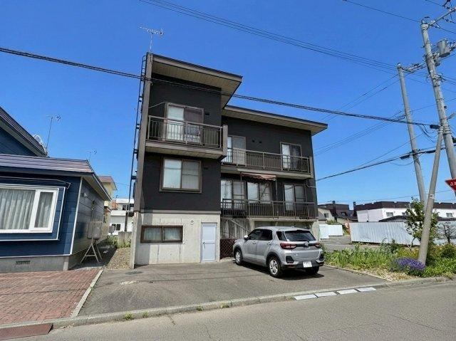 7LDK house in Ishikari, Hokkaido - Photo 1