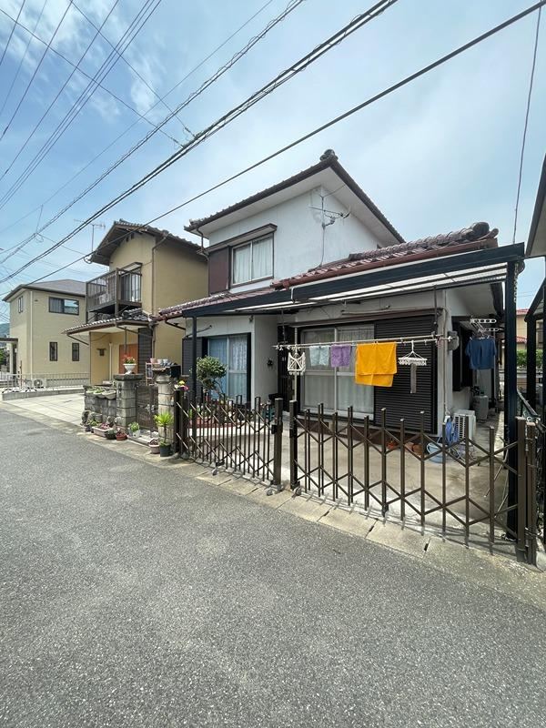 5LDK house in Yukuhashi, Fukuoka - Photo 1