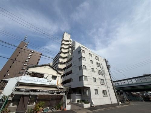 3LDK apartment in Minato Ward, Nagoya, Aichi - Photo 1