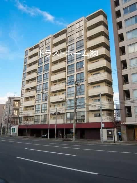 2LDK apartment in Chuo Ward, Sapporo, Hokkaido - Photo 1