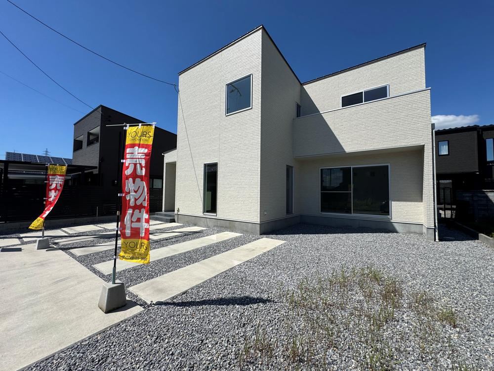 4LDK house in Toyosato, Inukami District, Shiga - Photo 1