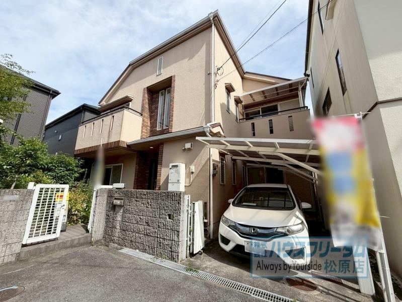 5LDK house in Habikino, Osaka - Photo 1
