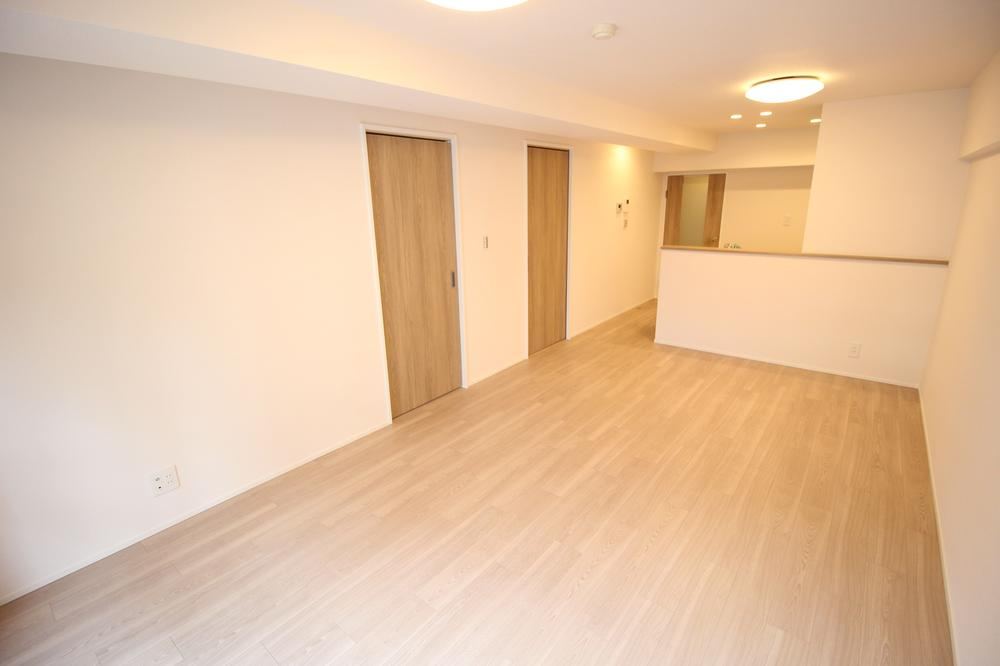 2LDK apartment in Chuo Ward, Osaka - Photo 1