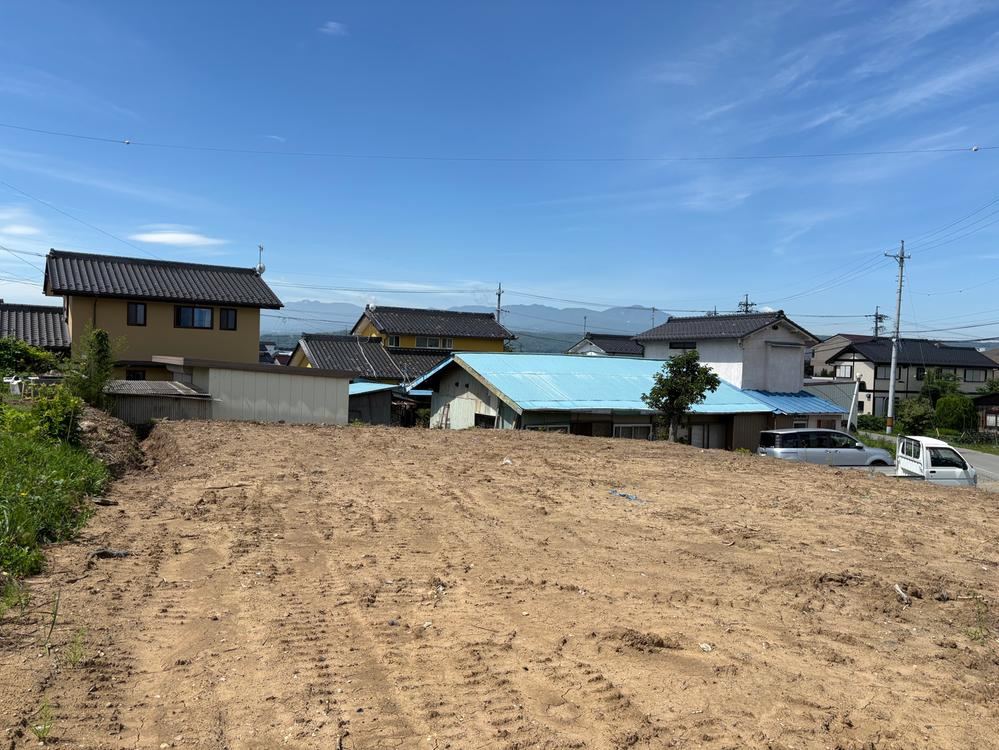 324 m² land in Saku, Nagano - Photo 1
