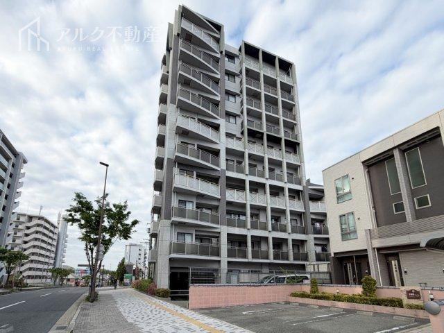 3LDK apartment in Itami, Hyogo - Photo 1