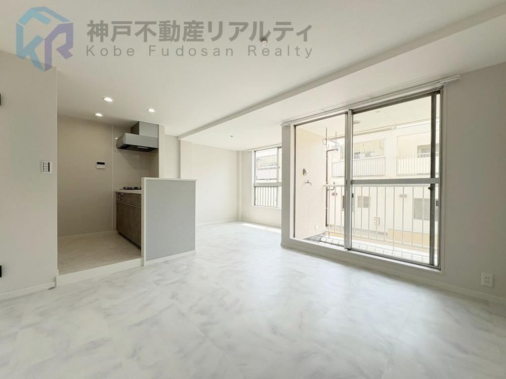 1LDK apartment in Tarumi Ward, Kobe, Hyogo - Photo 1
