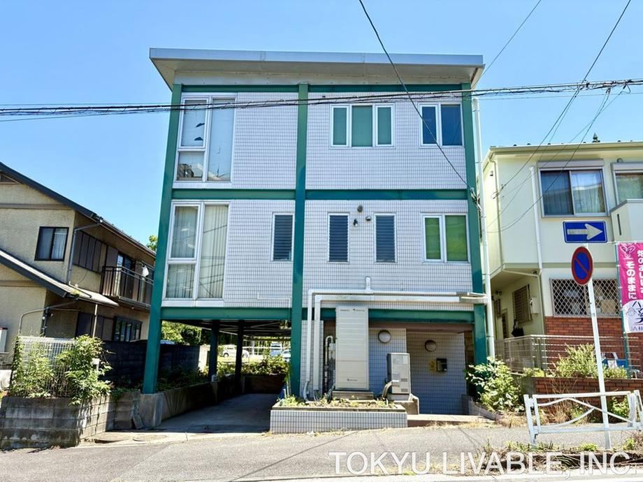 6LDK house in Isogo Ward, Yokohama, Kanagawa - Photo 1