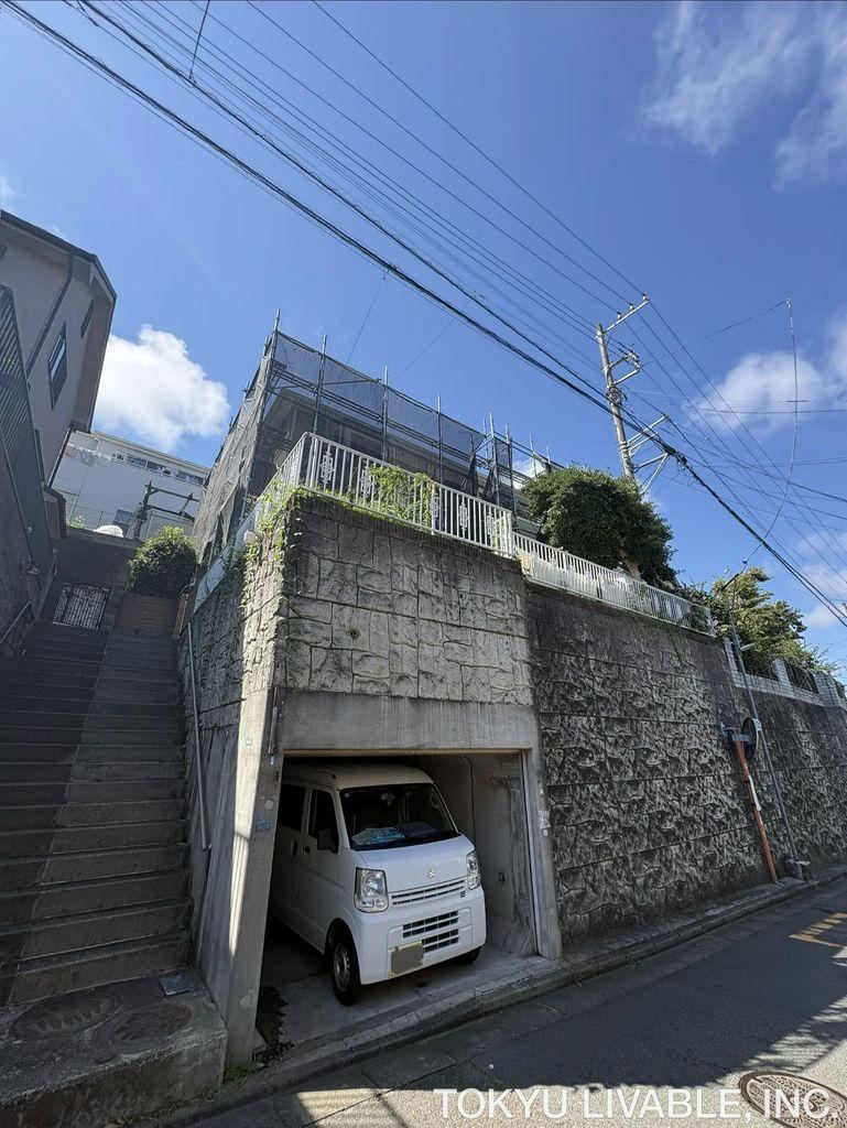 4LDK house in Fujisawa, Kanagawa - Photo 1