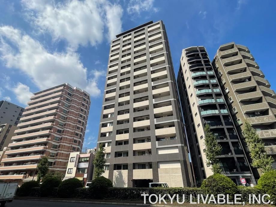 2LDK apartment in Adachi Ward, Tokyo - Photo 1