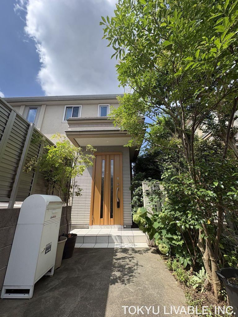 4LDK house in Setagaya Ward, Tokyo - Photo 1