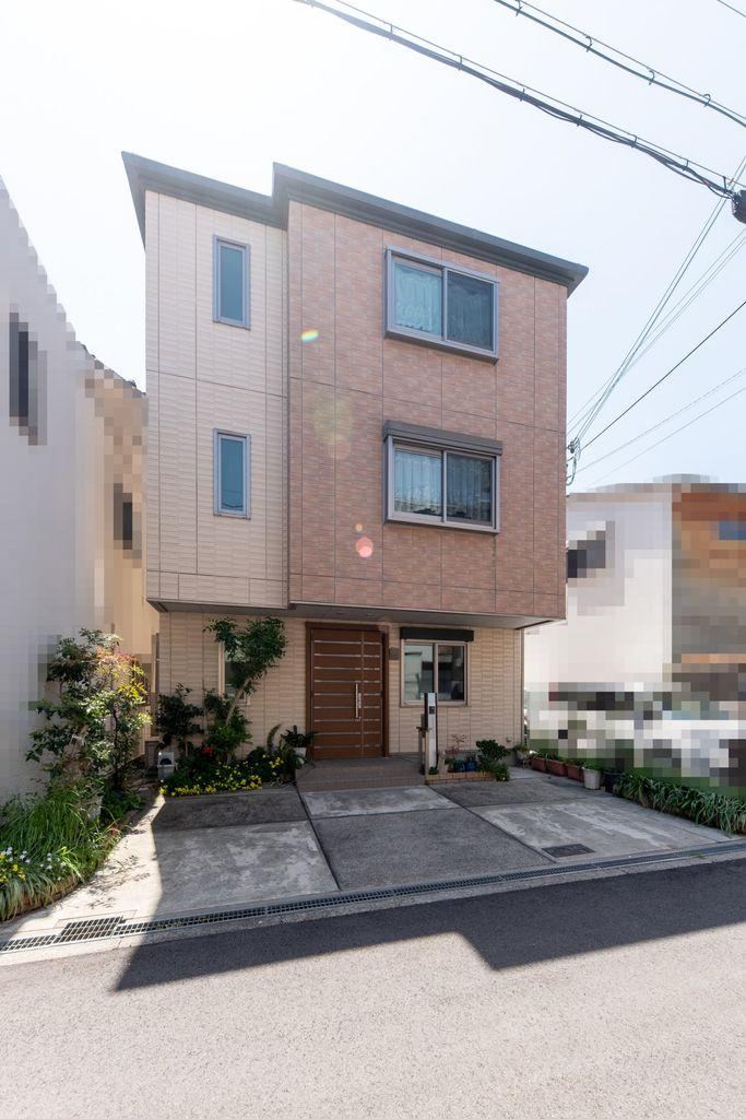 7LDK house in Higashisumiyoshi Ward, Osaka - Photo 1