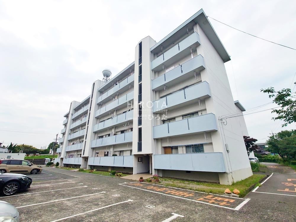 3LDK apartment in Kokuraminami Ward, Kitakyushu, Fukuoka - Photo 1