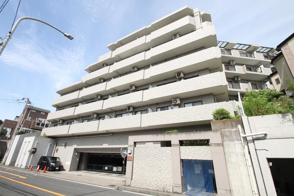 3LDK apartment in Tsurumi Ward, Yokohama, Kanagawa - Photo 1