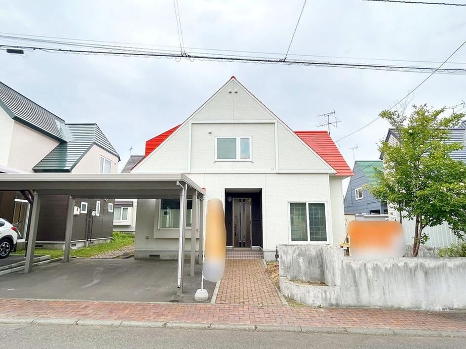 4LDK house in Ebetsu, Hokkaido - Photo 1