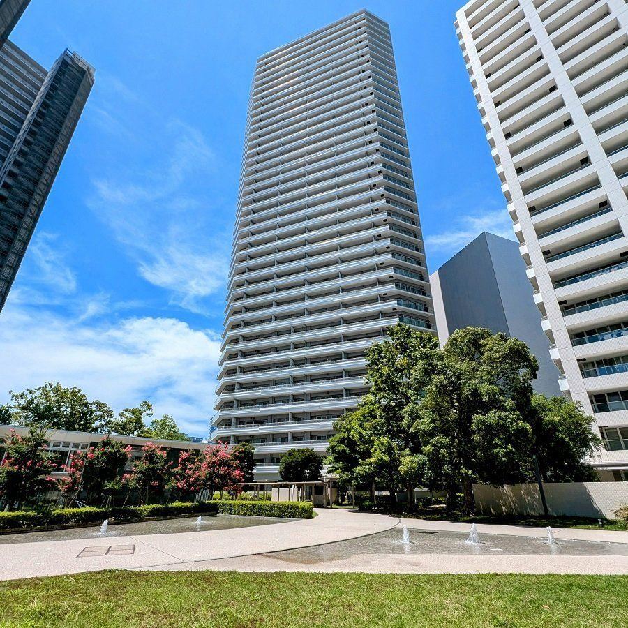 2LDK apartment in Kanagawa Ward, Yokohama, Kanagawa - Photo 1