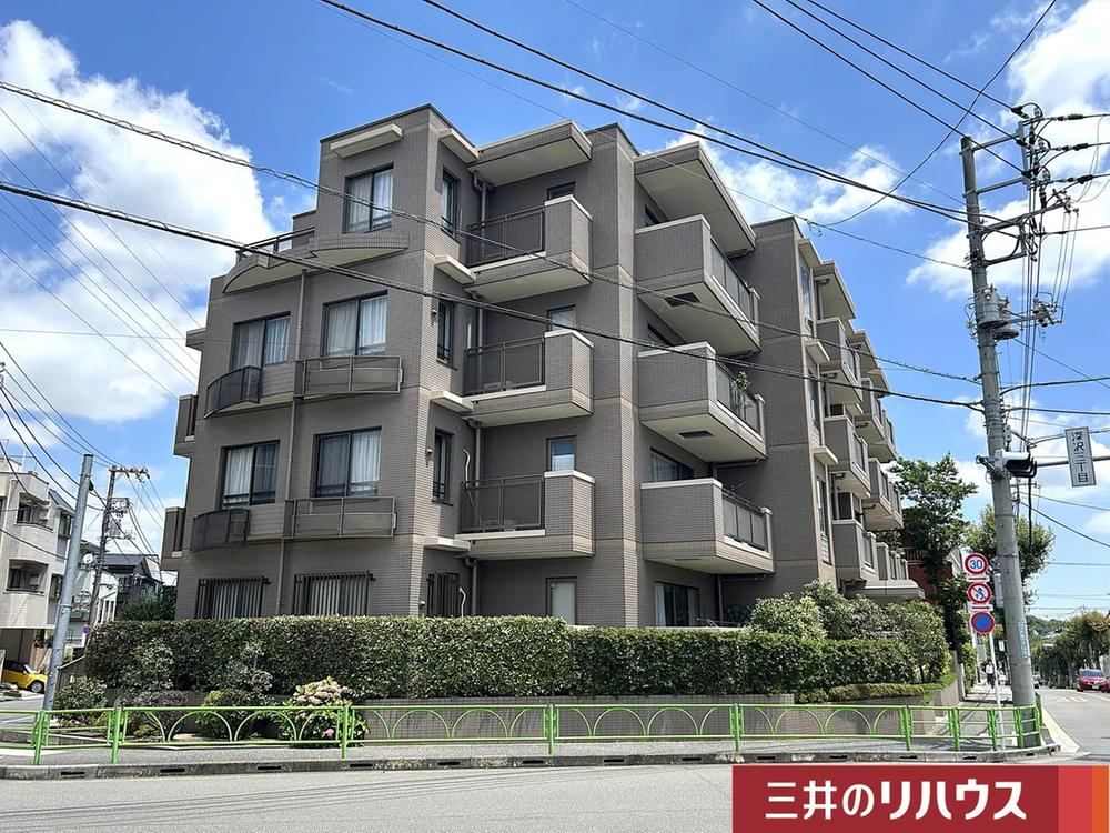 3LDK apartment in Setagaya Ward, Tokyo - Photo 1