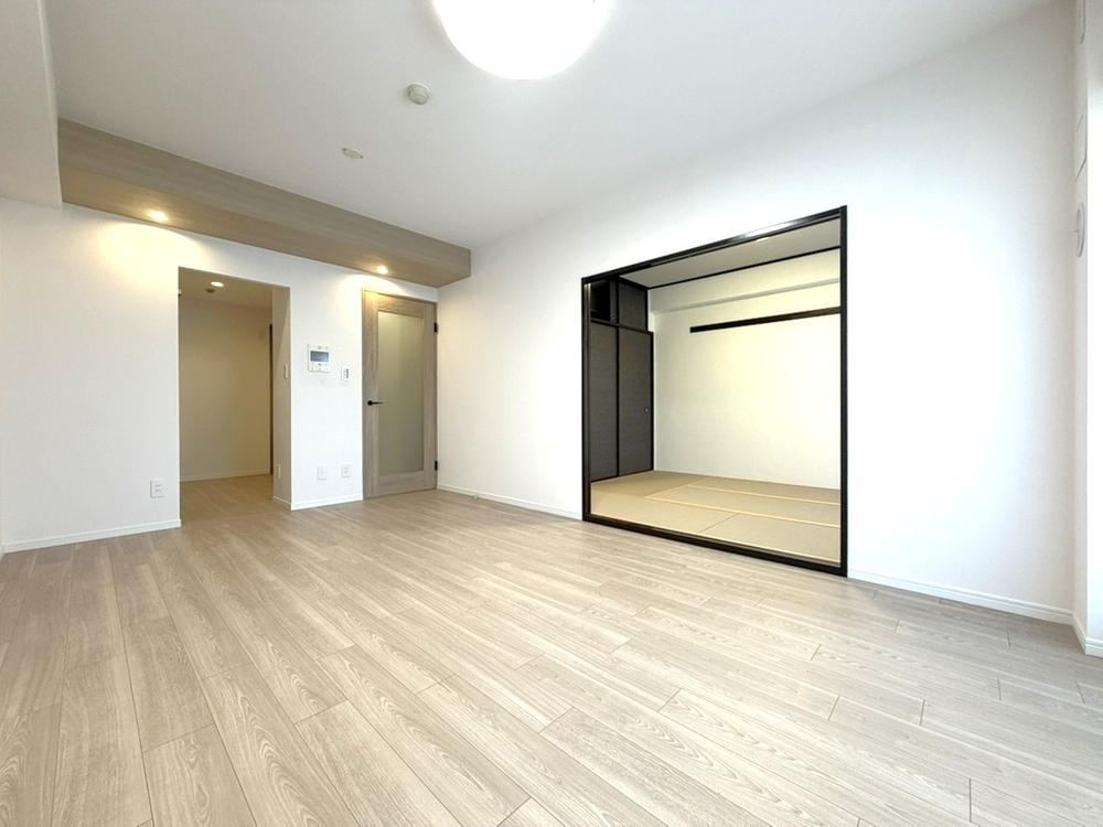 2LDK+S apartment in Minami Ward, Saitama - Photo 1