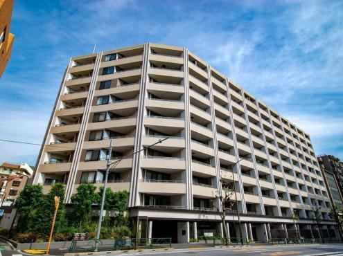 1LDK+S apartment in Shinjuku Ward, Tokyo - Photo 1
