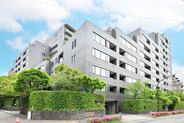1LDK apartment in Minato Ward, Tokyo - Photo 1