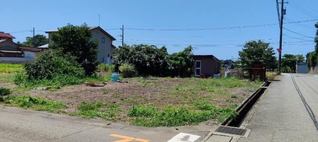 377 m² land in Kaga, Ishikawa - Photo 1