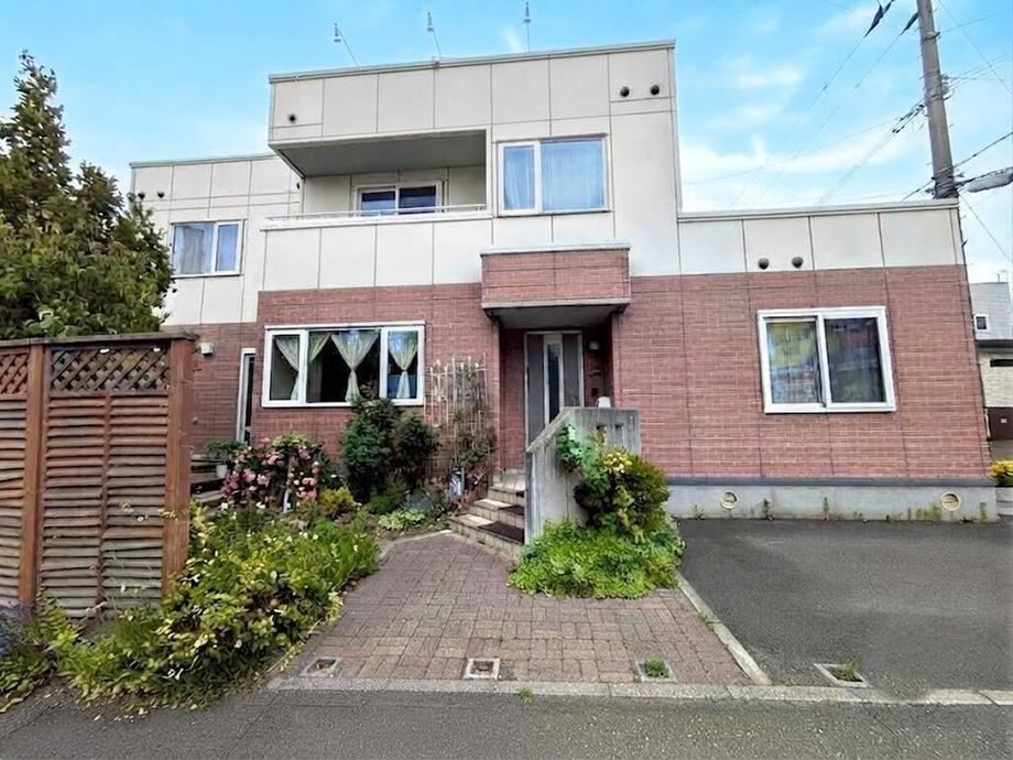 6LDK+2S house in Kiyota Ward, Sapporo, Hokkaido - Photo 1