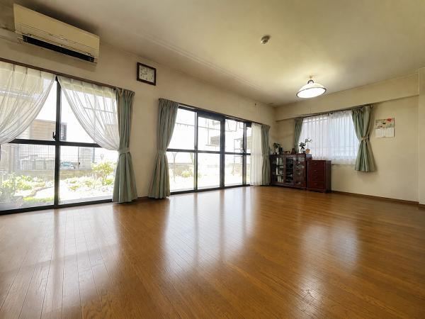 4LDK apartment in Kariya, Aichi - Photo 1