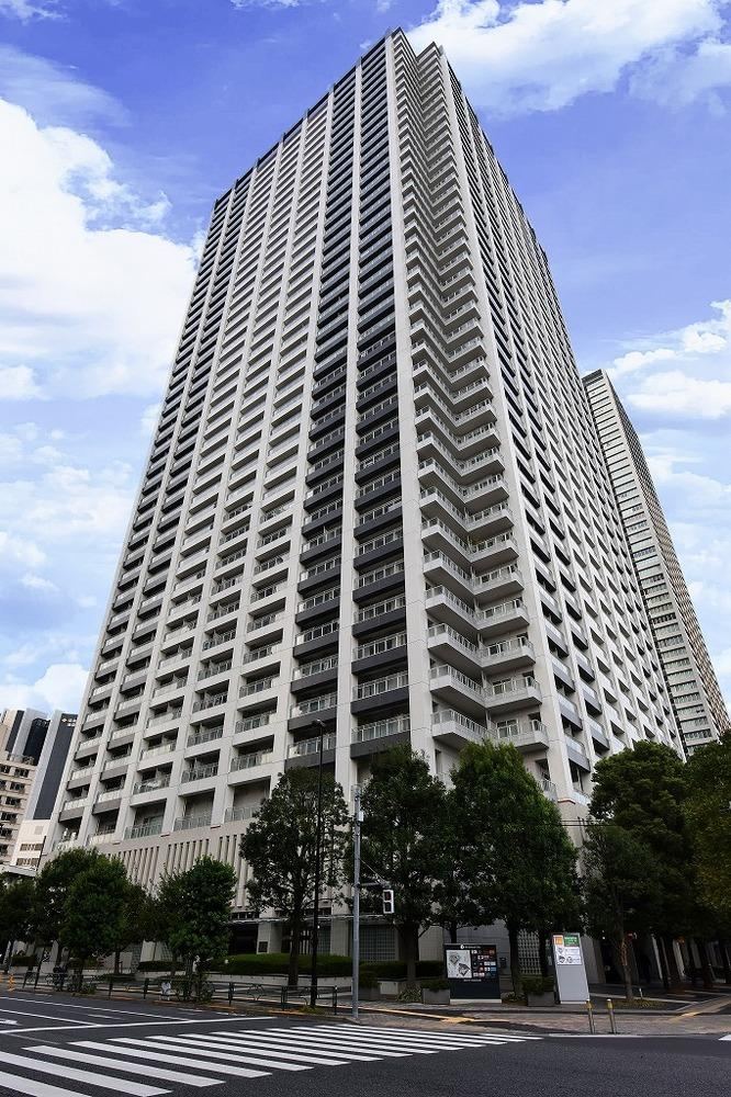 2LDK apartment in Toshima Ward, Tokyo - Photo 1